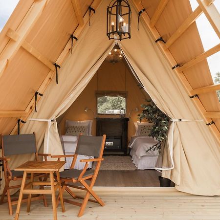 Готель Mia Glamping Orissaare Екстер'єр фото
