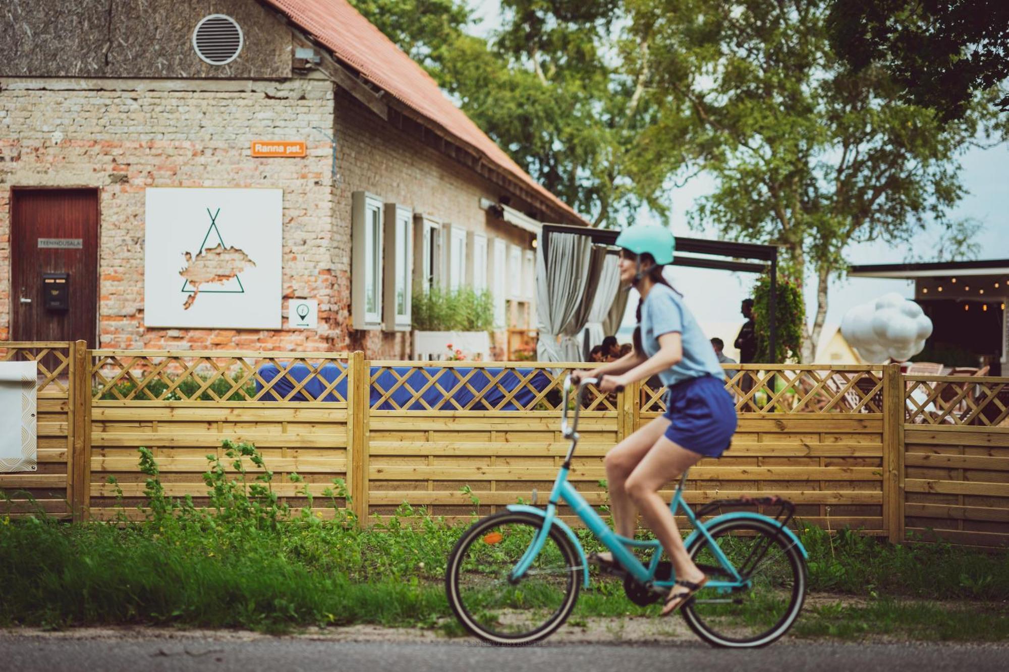 Готель Mia Glamping Orissaare Екстер'єр фото
