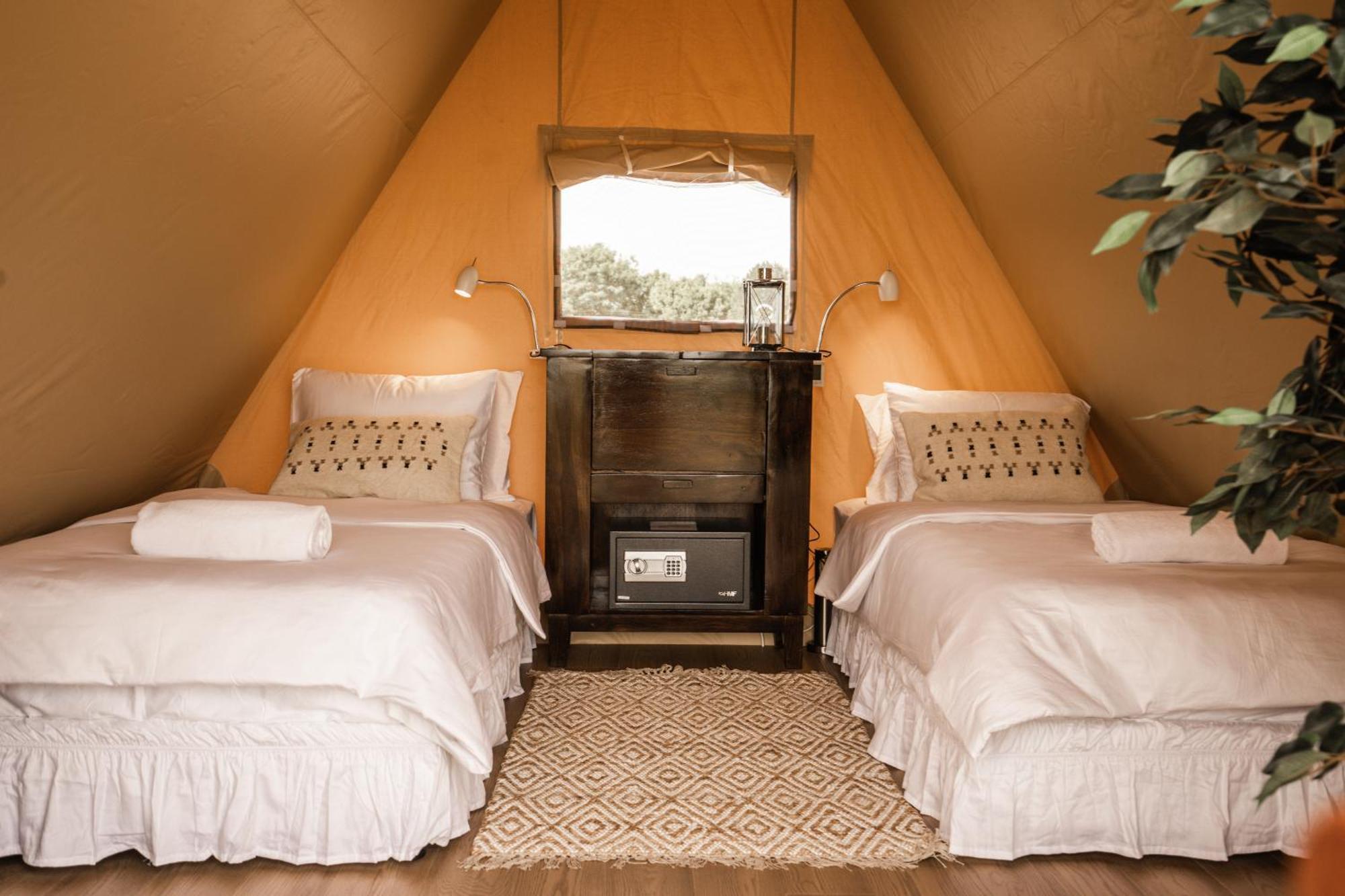 Готель Mia Glamping Orissaare Екстер'єр фото