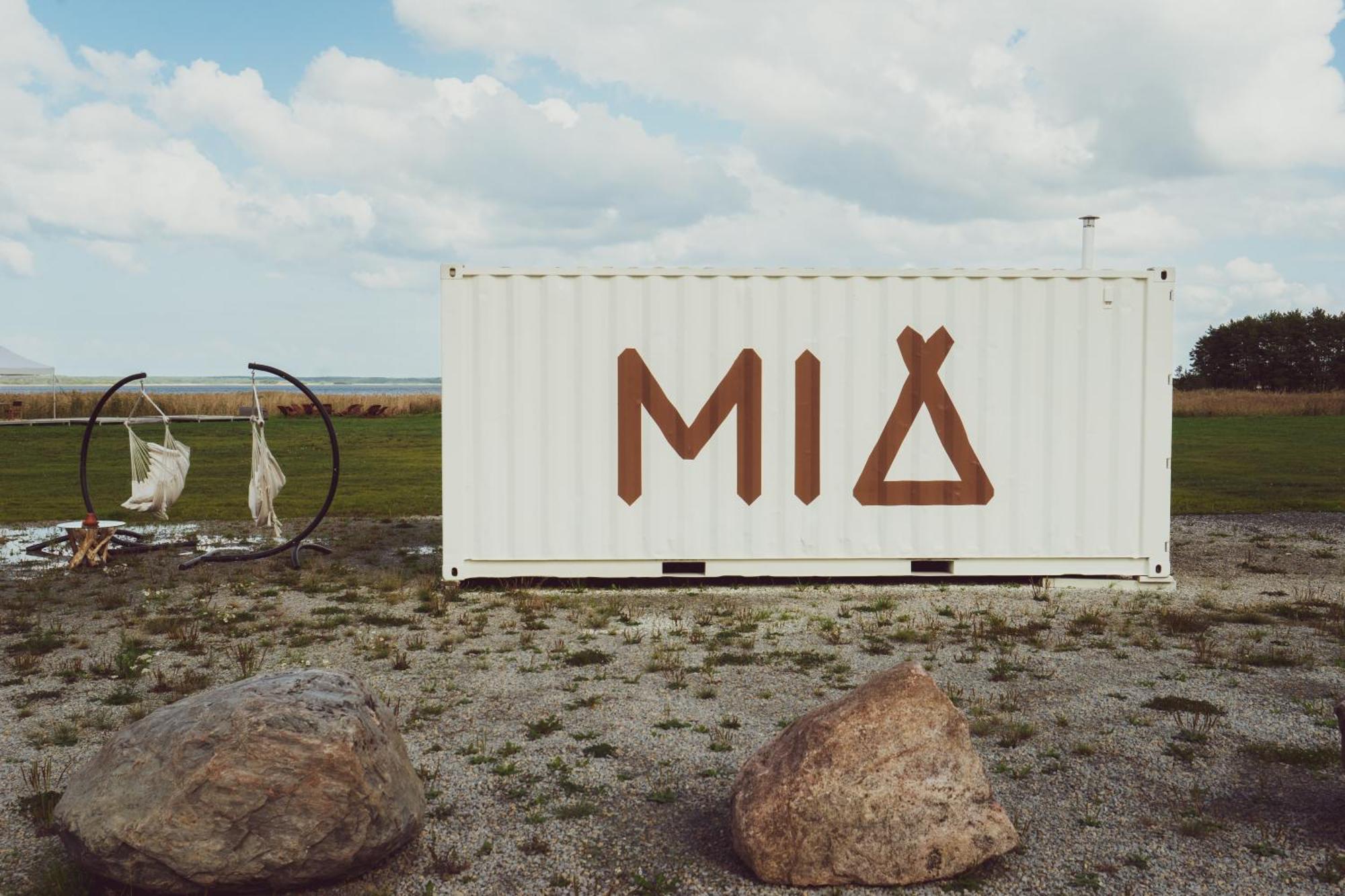 Готель Mia Glamping Orissaare Екстер'єр фото